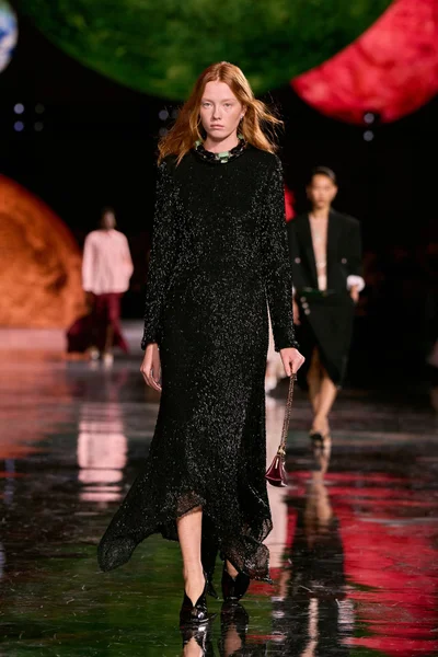Look 14